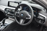 USED 2018 68 BMW 5 SERIES 3.0 540i GPF M Sport Saloon 4dr Petrol Auto xDrive Euro 6 (s/s) (340 ps) TECHNOLOGY PACK / DISPLAY KEY
