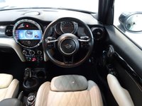 USED 2022 72 MINI HATCH 1.5 Cooper Exclusive Hatchback 5dr Petrol Steptronic Euro 6 (s/s) (136 ps) APPLE CARPLAY-HTD LEATHER-DAB