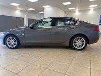 USED 2018 18 JAGUAR XE 2.0i Prestige Saloon 4dr Petrol Auto Euro 6 (s/s) (250 ps) OFF WHITE LEATHER, SATELLITE NAVIGATION, CLIMATE CONTROL, REAR PARKING SENSORS, FRONT ARM REST, MULTI FUNCTION STEERING WHEEL, CRUISE CONTROL, MEDIA, BLUETOOTH, 17&rdquo; ALLOY WHEELS, PADDLE SHIFT, DAB.