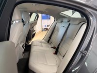 USED 2018 18 JAGUAR XE 2.0i Prestige Saloon 4dr Petrol Auto Euro 6 (s/s) (250 ps) OFF WHITE LEATHER, SATELLITE NAVIGATION, CLIMATE CONTROL, REAR PARKING SENSORS, FRONT ARM REST, MULTI FUNCTION STEERING WHEEL, CRUISE CONTROL, MEDIA, BLUETOOTH, 17&rdquo; ALLOY WHEELS, PADDLE SHIFT, DAB.