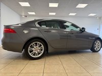 USED 2018 18 JAGUAR XE 2.0i Prestige Saloon 4dr Petrol Auto Euro 6 (s/s) (250 ps) OFF WHITE LEATHER, SATELLITE NAVIGATION, CLIMATE CONTROL, REAR PARKING SENSORS, FRONT ARM REST, MULTI FUNCTION STEERING WHEEL, CRUISE CONTROL, MEDIA, BLUETOOTH, 17&rdquo; ALLOY WHEELS, PADDLE SHIFT, DAB.