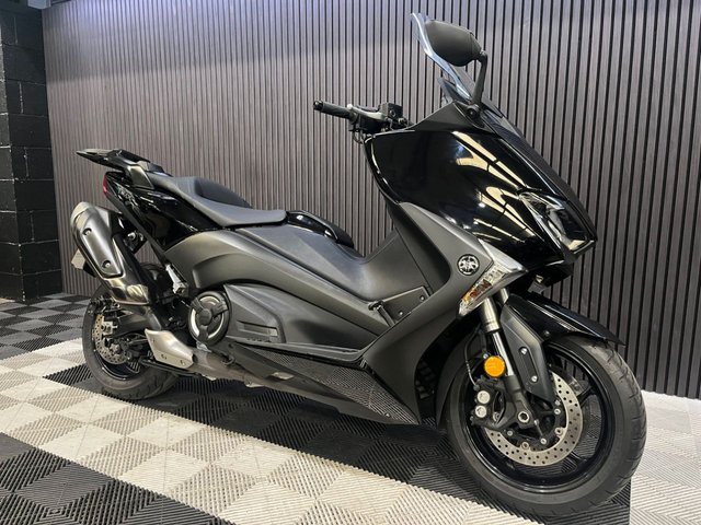 View our YAMAHA TMAX 530