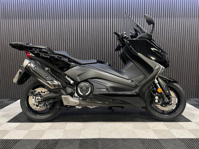 View our YAMAHA TMAX 530