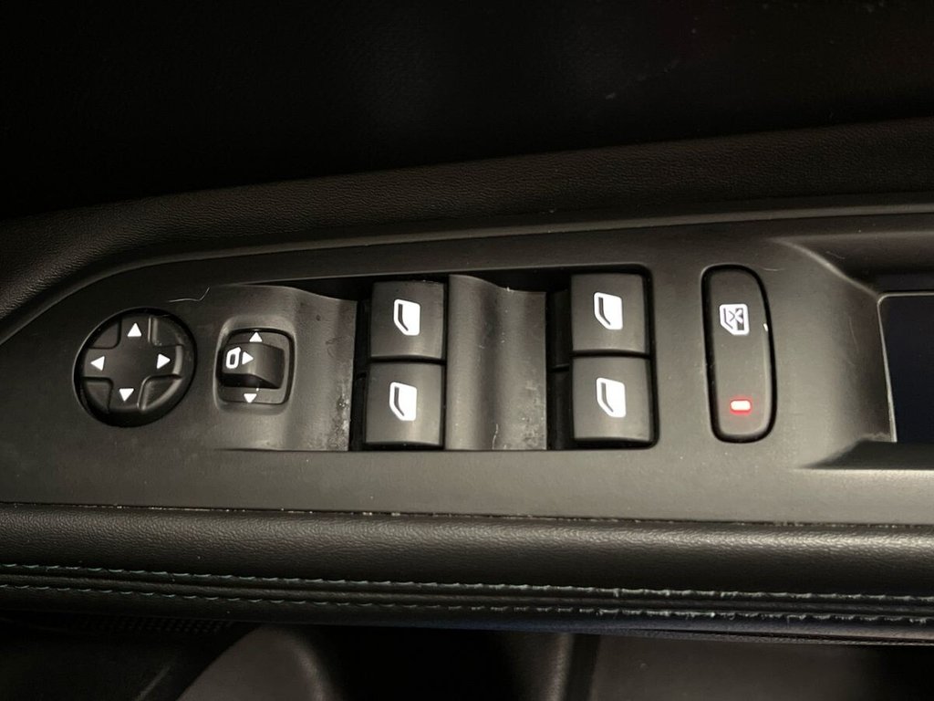 USED 2022 22 PEUGEOT 3008 1.6 13.2kWh Allure SUV 5dr Petrol Plug-in Hybrid e-EAT Euro 6 (s/s) (225 ps) FRONT AND REAR PARKING SENSORS