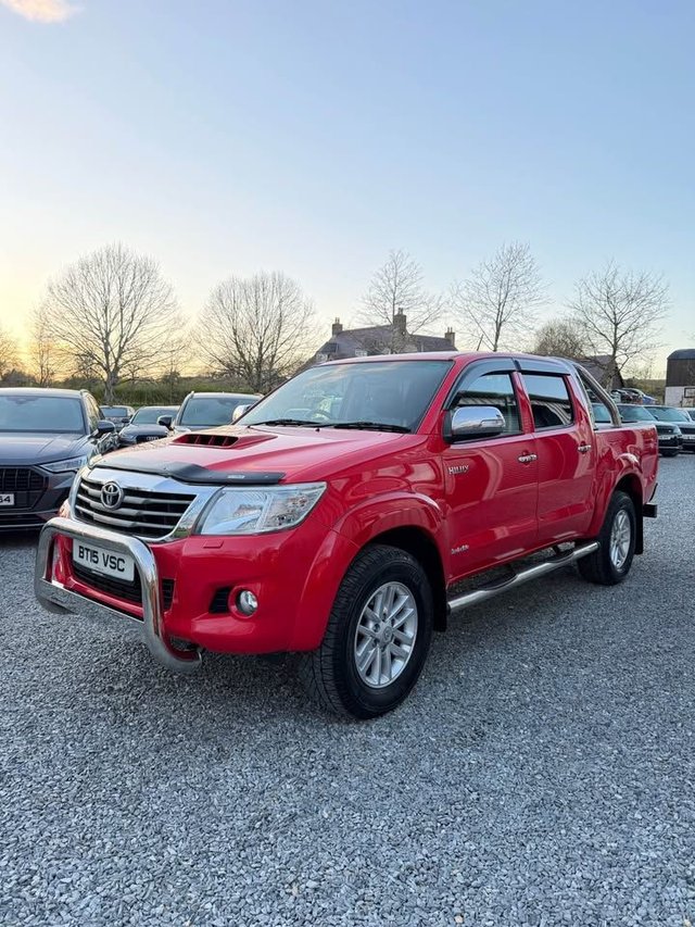 View our TOYOTA HI-LUX