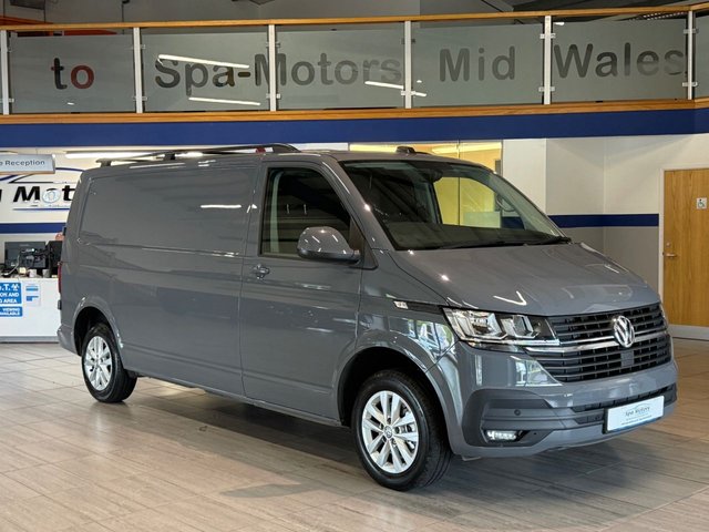 View our Volkswagen Transporter 2.0 TDI T30 Highline Panel Van 5dr Diesel Manual FWD LWB Euro 6 (s/s) (110 ps)