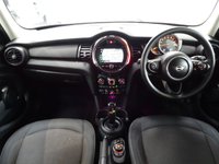 USED 2020 20 MINI HATCH 1.5 One Classic Hatchback 5dr Petrol Steptronic Euro 6 (s/s) (102 ps) SAT NAV-APPLE CARPLAY-DAB