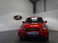 USED 2022 72 MINI HATCH 1.5 Cooper Classic Hatchback 5dr Petrol Steptronic Euro 6 (s/s) (136 ps) AIR CON CRUISE P/SENSORS CARPLAY