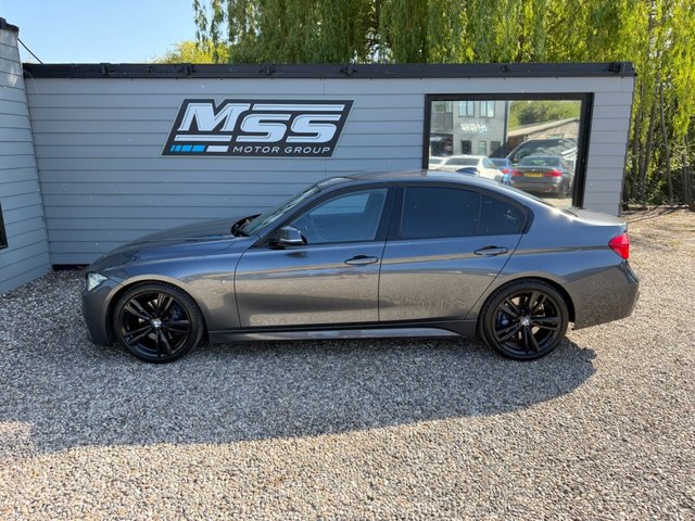 View our BMW 3 SERIES