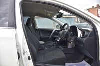 USED 2015 65 TOYOTA RAV4 2.0 D-4D Business Edition SUV 5dr Diesel Manual Euro 6 (s/s) (143 ps) Full Service History | ULEZ Free | Reversing Camera | Satellite Navigation | Park Assist | MOT Valid (13/01/2027)