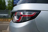 USED 2018 18 LAND ROVER DISCOVERY SPORT 2.0 SD4 HSE Dynamic Lux SUV 5dr Diesel Auto 4WD Euro 6 (s/s) (240 ps) INDUS SILVER METALLIC PAINTWORK + WINTER PACK + SUNROOF + MERDIAN S