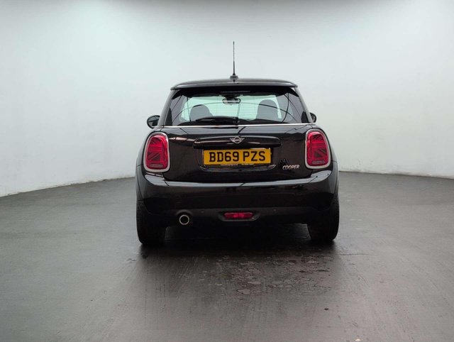 USED 2019 69 MINI HATCH 1.5 Cooper Classic 3dr CLICK+COLLECT / HOME DELIVERY