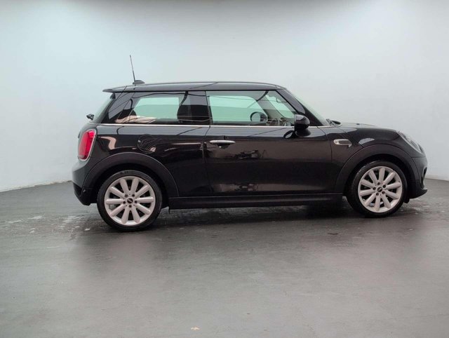 USED 2019 69 MINI HATCH 1.5 Cooper Classic 3dr CLICK+COLLECT / HOME DELIVERY