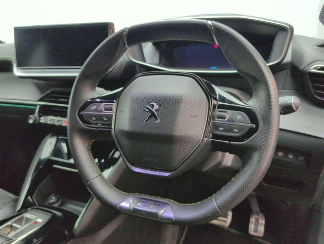 USED 2022 22 PEUGEOT 208 208 GT Premium EV 5dr CLICK+COLLECT / HOME DELIVERY