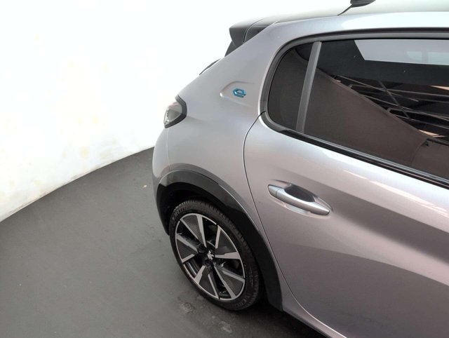 USED 2022 22 PEUGEOT 208 208 GT Premium EV 5dr CLICK+COLLECT / HOME DELIVERY