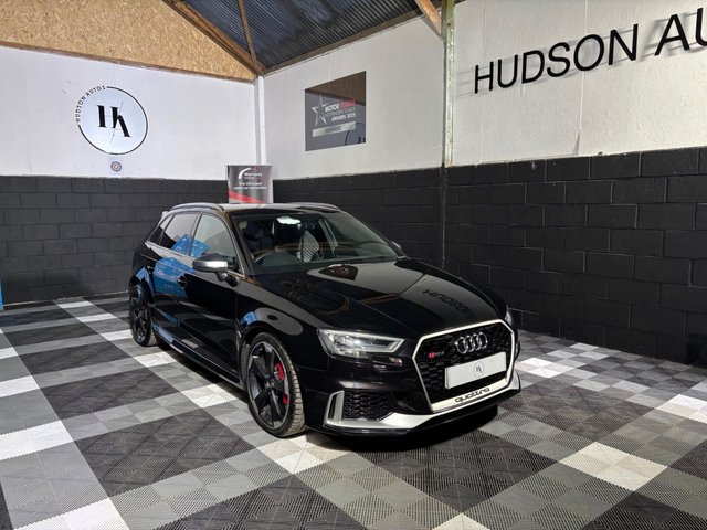 View our AUDI RS3