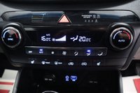 USED 2017 67 HYUNDAI TUCSON 1.7 CRDi Blue Drive SE Nav SUV 5dr Diesel DCT Euro 6 (s/s) (141 ps) AUTOMATIC / HEATED SEATS / REVERSING CAMERA / FINANCE AVAIL