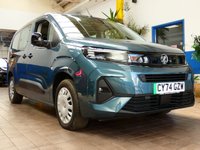 USED 2025 74 VAUXHALL Combo Life Electric 52kWh Design XL MPV 5dr Electric Auto (7.4kW Charger) (136 ps) 7 SEATS CARPLAY CRUISE CONTROL PARKING SENSORS 1 OWNER SERVICE HISTORY WARRANTY