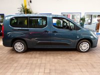 USED 2025 74 VAUXHALL Combo Life Electric 52kWh Design XL MPV 5dr Electric Auto (7.4kW Charger) (136 ps) 7 SEATS CARPLAY CRUISE CONTROL PARKING SENSORS 1 OWNER SERVICE HISTORY WARRANTY