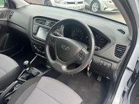 USED 2018 68 HYUNDAI I20 1.2 SE Launch Edition Hatchback 5dr Petrol Manual Euro 6 (s/s) (84 ps) 3 OWNER SERVICE HISTORY
