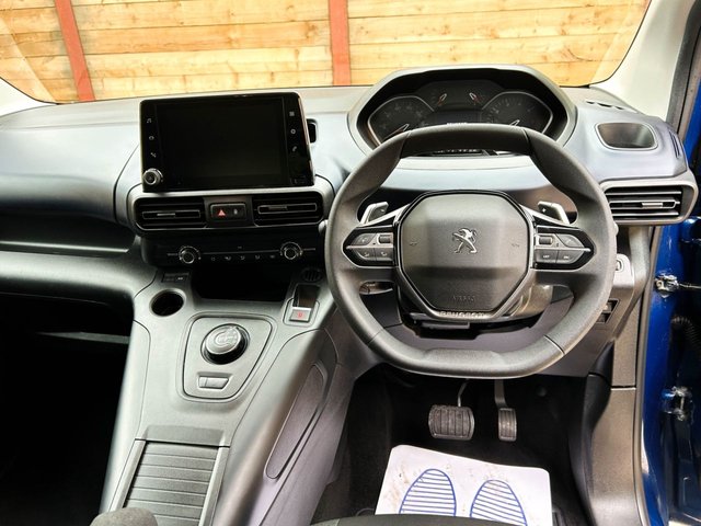 View our PEUGEOT RIFTER