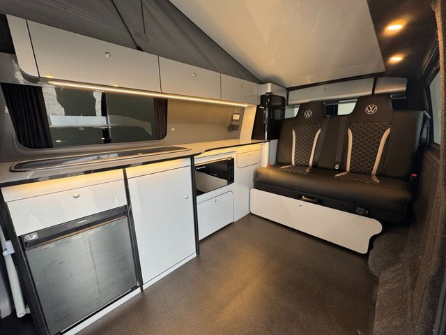 View our VOLKSWAGEN TRANSPORTER
