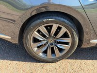 USED 2022 72 VOLKSWAGEN ARTEON 1.4 TSI 13kWh Elegance Shooting Brake 5dr Petrol Plug-in Hybrid DSG Euro 6 (s/s) (218 ps) RARE PLUG-IN-HYBRID WITH ONLY ONE OWNER FROM NEW, AND A FULL MAIN DEALER SERVICE HISTORY