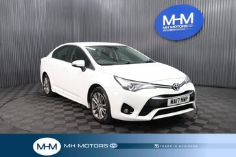 2017 TOYOTA AVENSIS