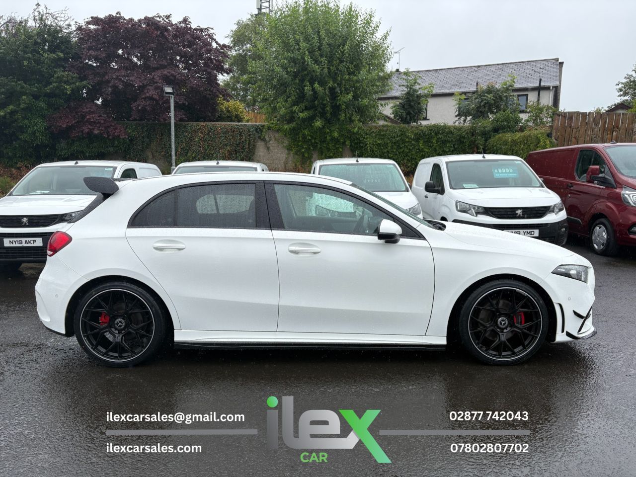 2018 MERCEDES A-CLASS 1.5 A180d AMG Line (Executive) Hatchback 5dr Diesel 7G-DCT Euro 6 (s/s) (11 - vehicle photo 4 for sale on PureCar