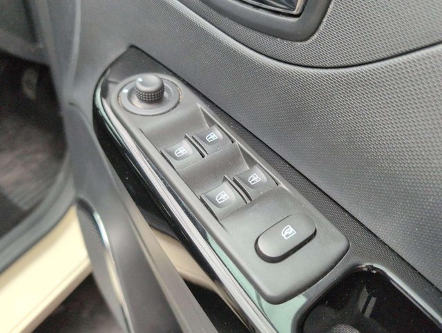 USED 2016 16 RENAULT CAPTUR 1.5 Captur Dynamique Nav dCi 5dr CLICK & COLLECT/ HOME DELIVERY