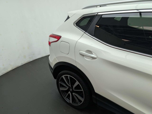 USED 2016 16 NISSAN QASHQAI 1.2 Qashqai Tekna DiG-T CVT 5dr CLICK+COLLECT / HOME DELIVERY