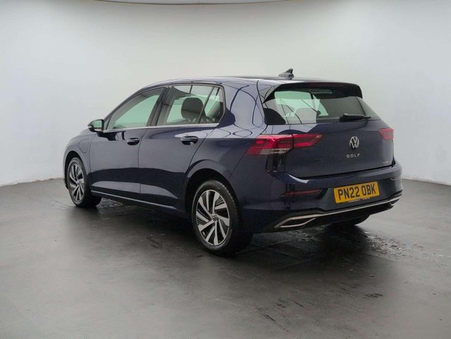 USED 2022 22 VOLKSWAGEN GOLF 1.4 Golf Style TSi E-Hybrid Semi-Auto 5dr CLICK+COLLECT / HOME DELIVERY