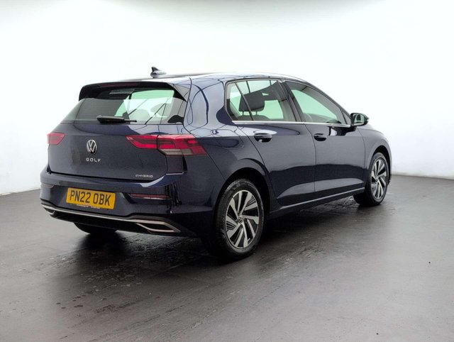 USED 2022 22 VOLKSWAGEN GOLF 1.4 Golf Style TSi E-Hybrid Semi-Auto 5dr CLICK+COLLECT / HOME DELIVERY
