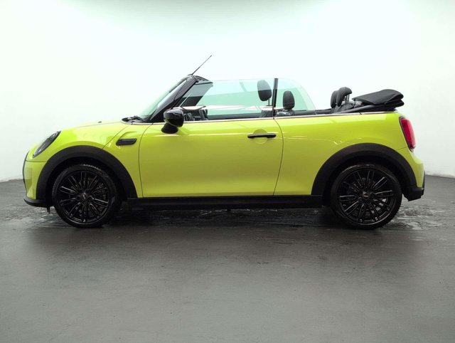USED 2022 72 MINI CONVERTIBLE 1.5 Cooper Exclusive Auto 2dr CLICK+COLLECT / HOME DELIVERY