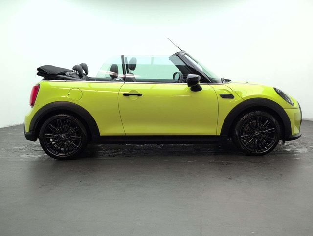 USED 2022 72 MINI CONVERTIBLE 1.5 Cooper Exclusive Auto 2dr CLICK+COLLECT / HOME DELIVERY