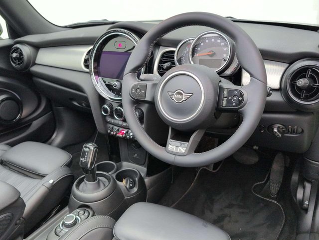 USED 2022 72 MINI CONVERTIBLE 1.5 Cooper Exclusive Auto 2dr CLICK+COLLECT / HOME DELIVERY
