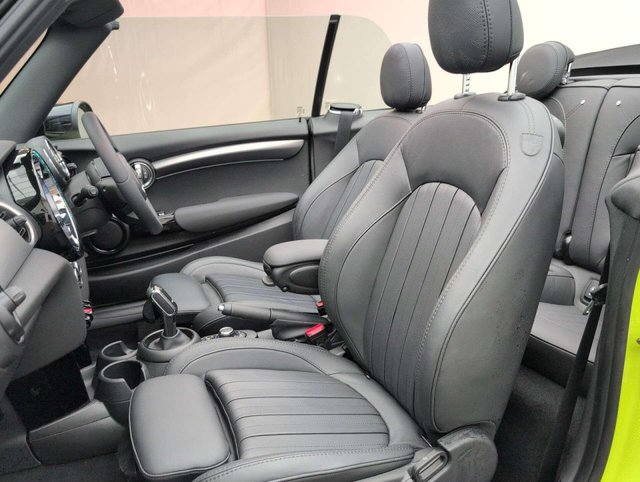 USED 2022 72 MINI CONVERTIBLE 1.5 Cooper Exclusive Auto 2dr CLICK+COLLECT / HOME DELIVERY