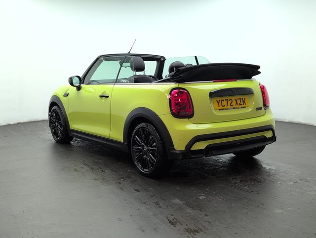 USED 2022 72 MINI CONVERTIBLE 1.5 Cooper Exclusive Auto 2dr CLICK+COLLECT / HOME DELIVERY