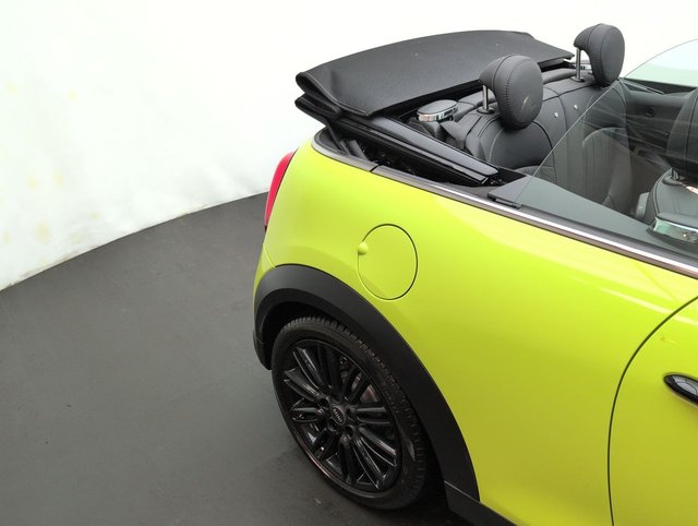 USED 2022 72 MINI CONVERTIBLE 1.5 Cooper Exclusive Auto 2dr CLICK+COLLECT / HOME DELIVERY