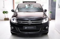 USED 2016 65 VOLKSWAGEN TIGUAN 2.0 TDI BlueMotion Tech R-Line Edition DSG 4WD Euro 6 (s/s) 5dr PAN ROOF | LEATHER | NAV |19s