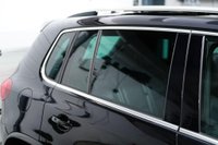 USED 2016 65 VOLKSWAGEN TIGUAN 2.0 TDI BlueMotion Tech R-Line Edition DSG 4WD Euro 6 (s/s) 5dr PAN ROOF | LEATHER | NAV |19s
