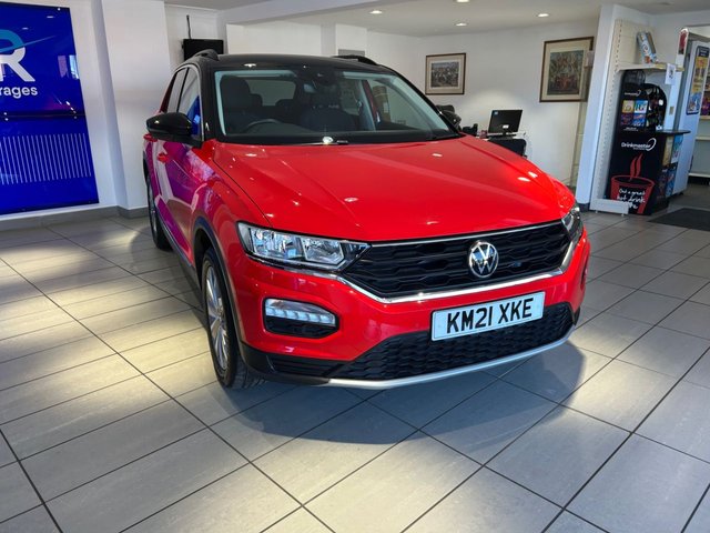 View our VOLKSWAGEN T-ROC
