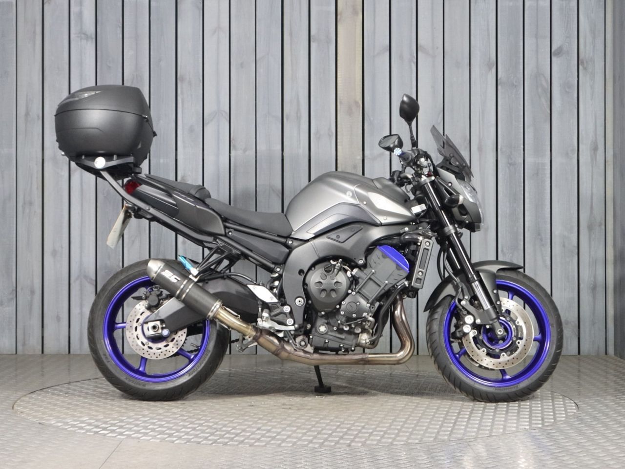 YAMAHA FZ8