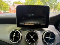 USED 2017 17 MERCEDES-BENZ GLA 2.1 GLA200d AMG Line SUV 5dr Diesel Manual Euro 6 (s/s) (136 ps) 2 OWNERS APPLE CAR PLAY REVERSE CAMERA