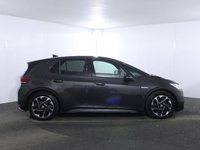 USED 2023 72 VOLKSWAGEN ID.3 Pro Performance 58kWh Family Hatchback 5dr Electric Auto (204 ps) 