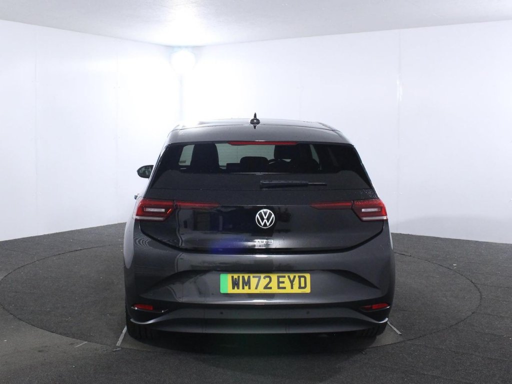 USED 2023 72 VOLKSWAGEN ID.3 Pro Performance 58kWh Family Hatchback 5dr Electric Auto (204 ps) 