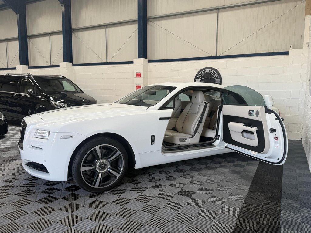USED 2014 64 ROLLS-ROYCE WRAITH 6.6 V12 Auto Euro 6 2dr STARLIGHT|NIGHT VISION|HUD|FSH