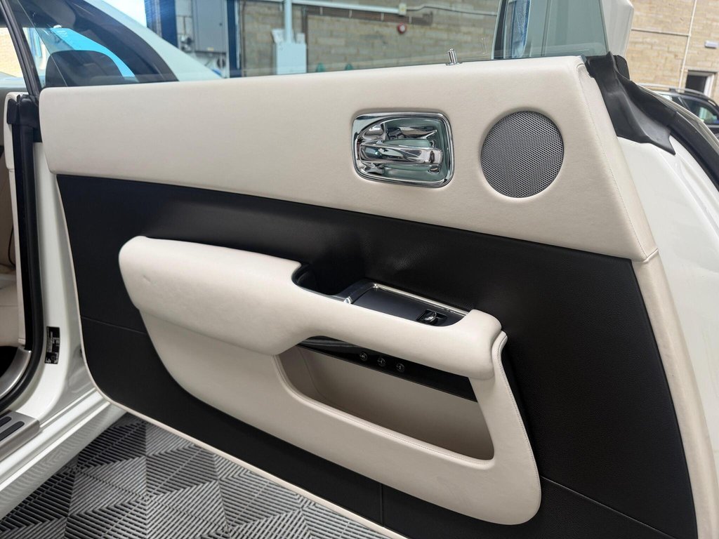 USED 2014 64 ROLLS-ROYCE WRAITH 6.6 V12 Auto Euro 6 2dr STARLIGHT|NIGHT VISION|HUD|FSH
