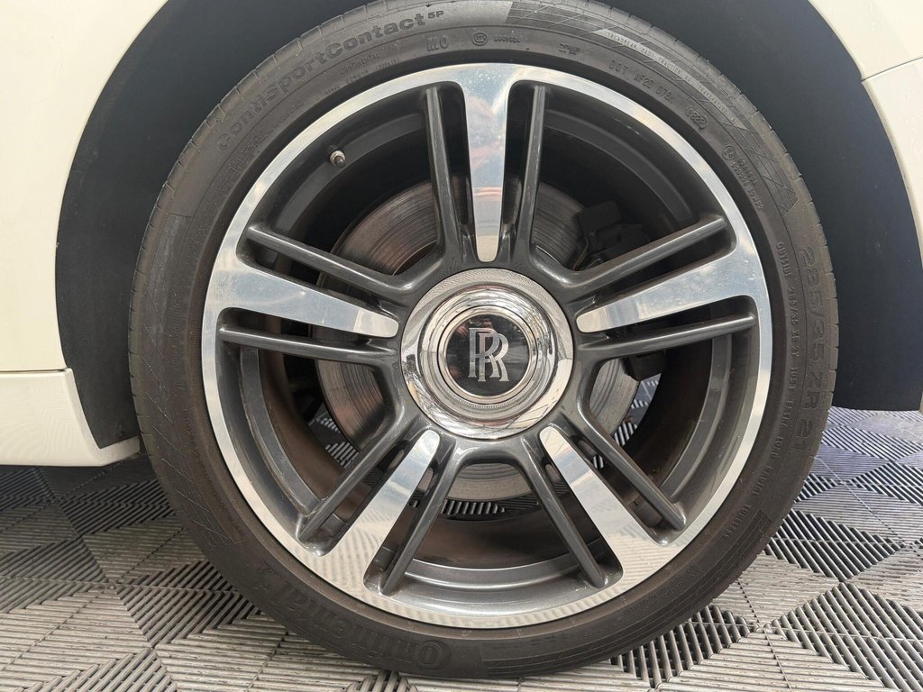 USED 2014 64 ROLLS-ROYCE WRAITH 6.6 V12 Auto Euro 6 2dr STARLIGHT|NIGHT VISION|HUD|FSH