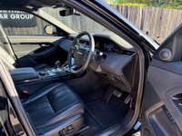 USED 2020 20 LAND ROVER RANGE ROVER EVOQUE 2.0 D180 MHEV R-Dynamic SE SUV 5dr Diesel Auto 4WD Euro 6 (s/s) (180 ps) 0 OWNR-FMDSH-WRNTY-12 MNTH MOT
